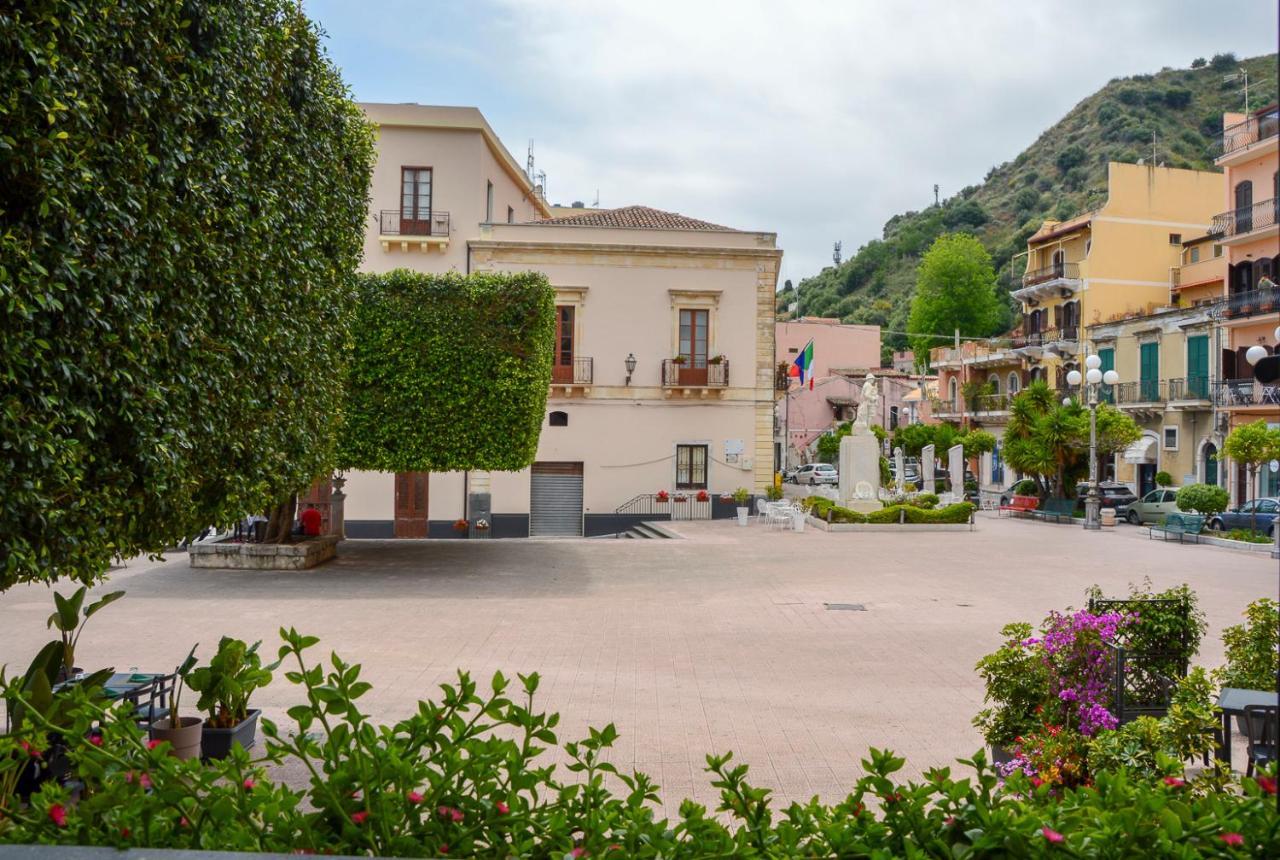 شقة Sun Sea House Taormina جيارديني ناكسوس المظهر الخارجي الصورة
