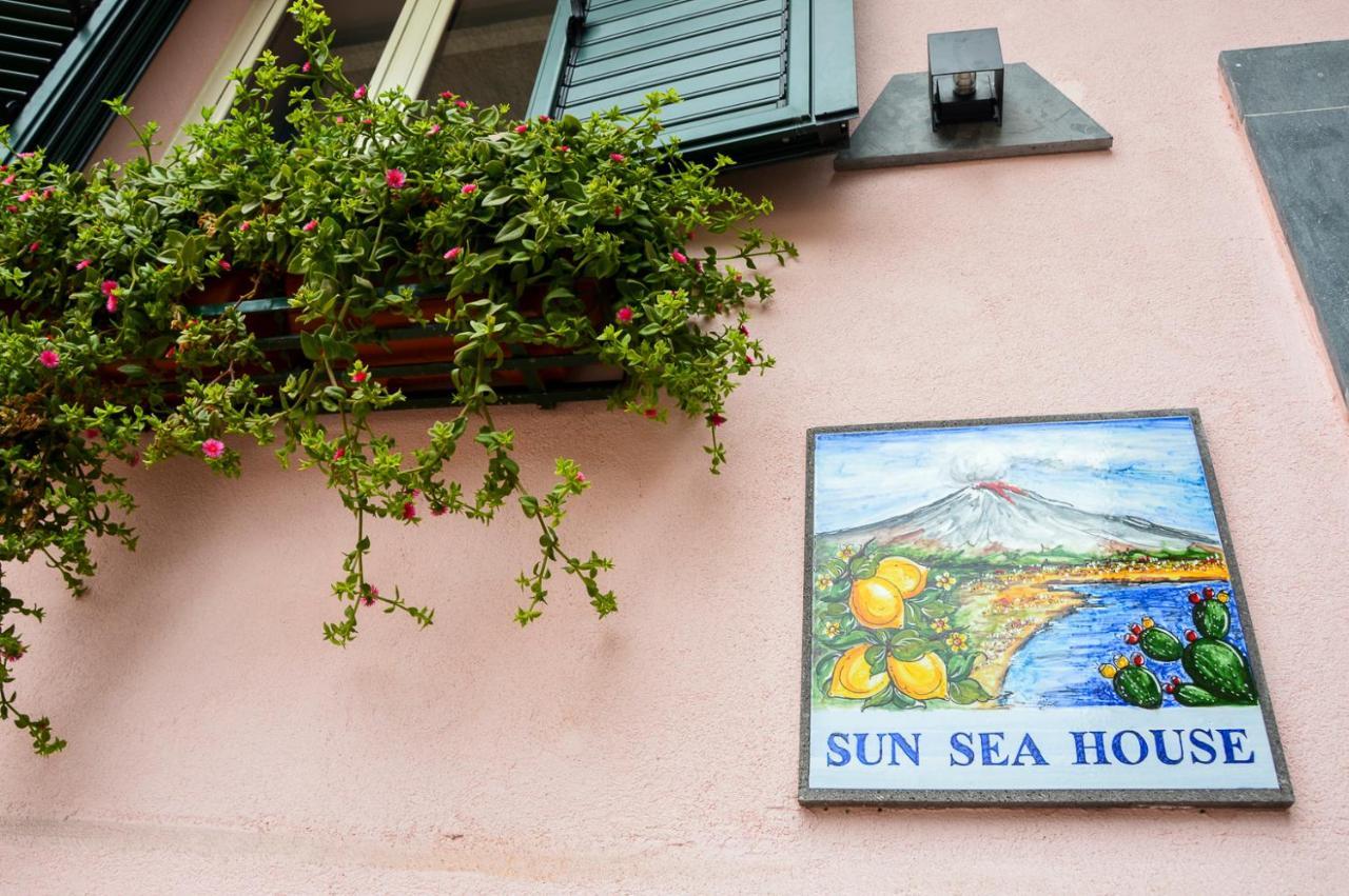 شقة Sun Sea House Taormina جيارديني ناكسوس المظهر الخارجي الصورة