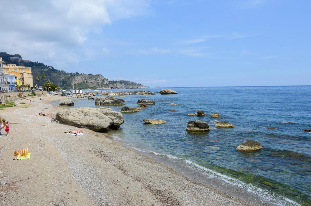 شقة Sun Sea House Taormina جيارديني ناكسوس المظهر الخارجي الصورة